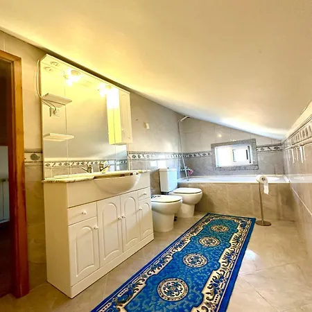 Em Casa Em Braganca, Parque Eixo Atlantico 民宿 *