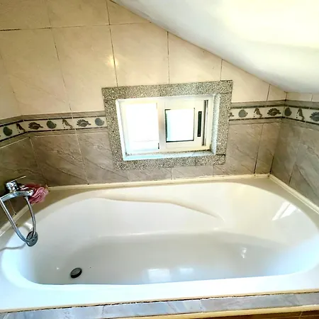 民宿 Em Casa Em Braganca, Parque Eixo Atlantico *